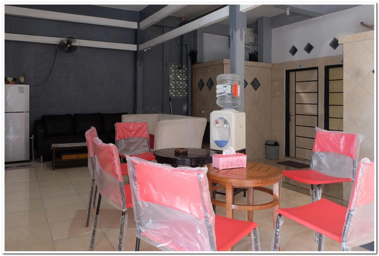 Reddoorz Near Penimbangan Beach Singaraja Экстерьер фото