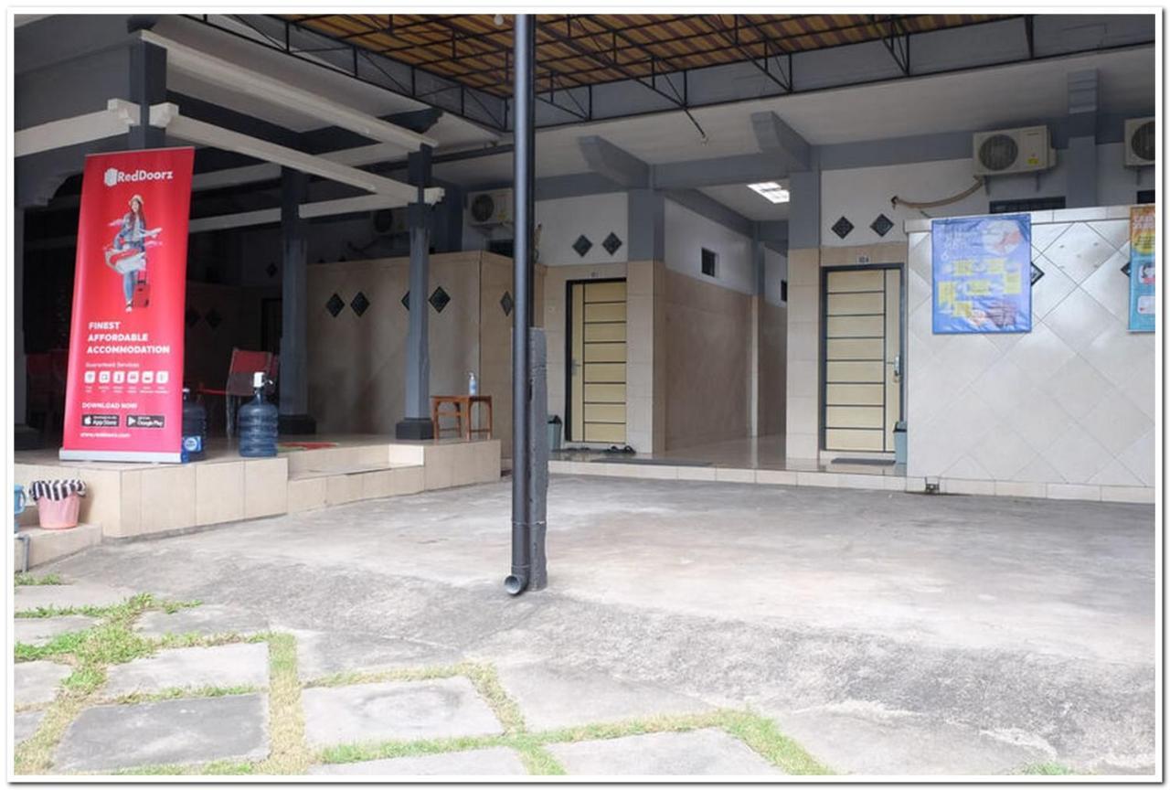 Reddoorz Near Penimbangan Beach Singaraja Экстерьер фото