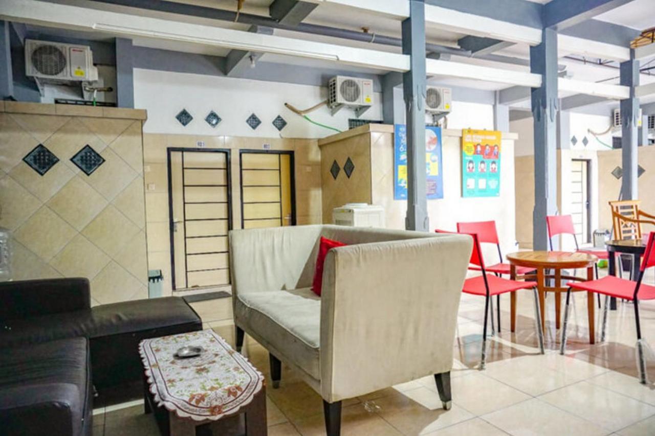Reddoorz Near Penimbangan Beach Singaraja Экстерьер фото