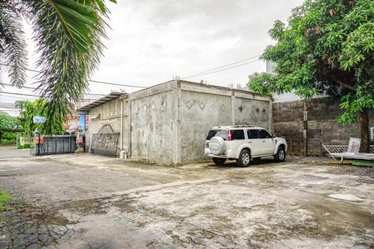 Reddoorz Near Penimbangan Beach Singaraja Экстерьер фото