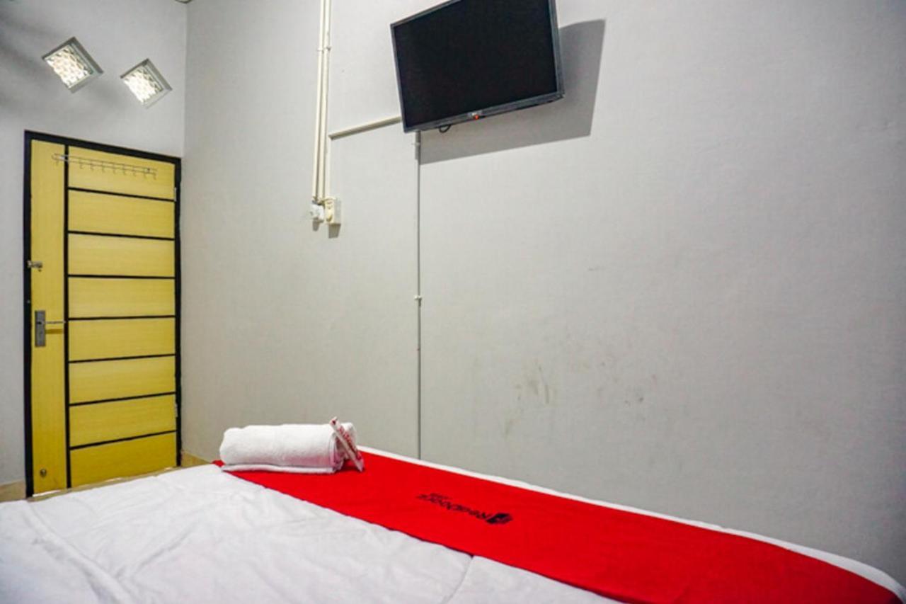 Reddoorz Near Penimbangan Beach Singaraja Экстерьер фото